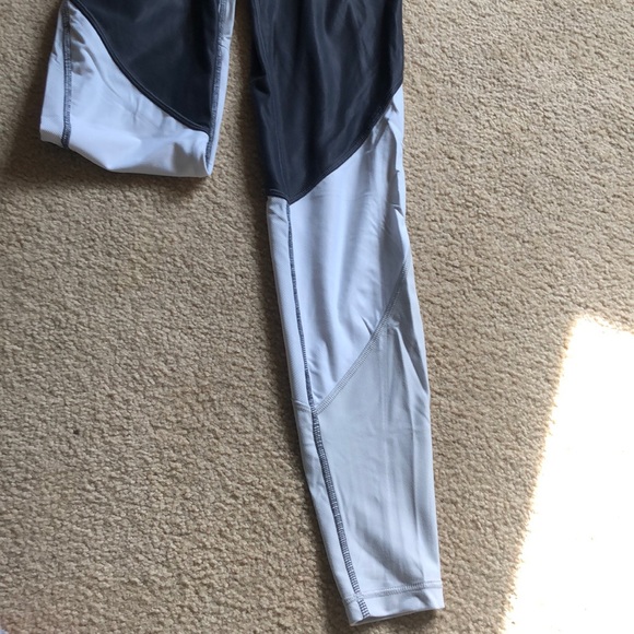 Workout leggings - Picture 2 of 3